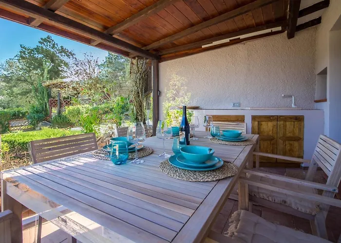 Guesthost - Sa Luna With Garden&parking! Appartamento Baja Sardinia