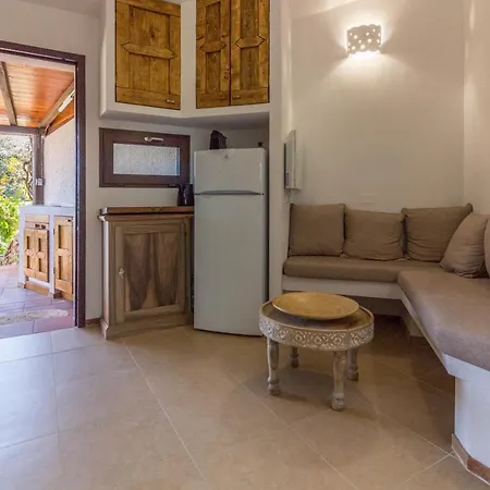 Appartamento Villaggio Sa Luna Country With Garden&parking!
