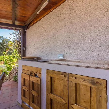 Apartament Guesthost - Sa Luna With Garden&parking!