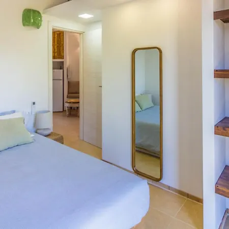Guesthost - Sa Luna With Garden&parking! Baja Sardinia