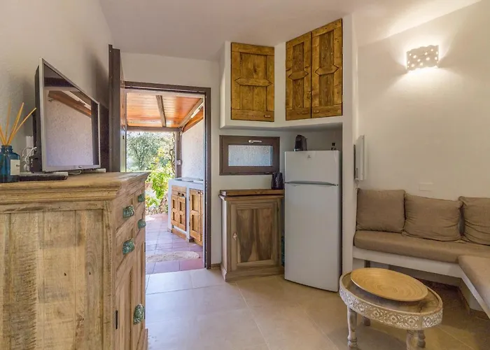 Guesthost - Sa Luna With Garden&parking! Apartman Baja Sardinia