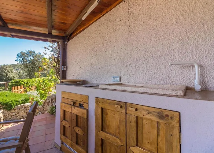 Apartman Guesthost - Sa Luna With Garden&parking!